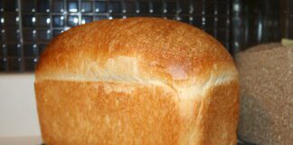 Як легко відновити свіжість хлібу