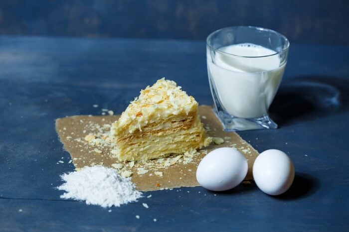 Кондитер розповів, як швидко приготувати торт Наполеон без випікання