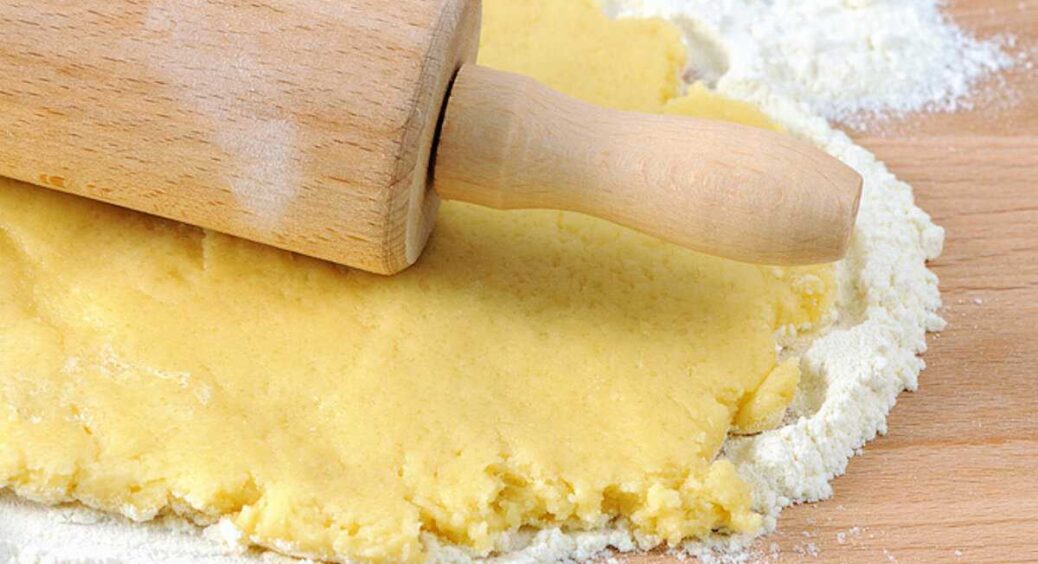 Пісочне тісто за 3 хвилини: бабусин кулінарний трюк, який перетворить вашу випічку на витвір мистецтва 