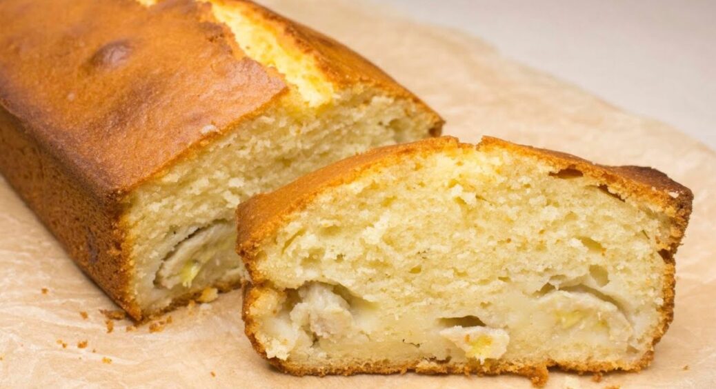 Постійно купую на 3 банани більше, бо знаю – сім’я точно попросить фірмовий банановий кекс: ділюсь рецептом 