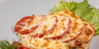 Як приготувати соковите м'ясо в духовці