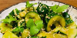 Рецепт гострих битих огірків