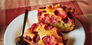 Рецепт бісквіта з вишнею, який тане у роті: випікається елементарно