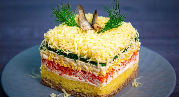 Салат зі шпротами “Океан”: фаворит мій і моїх гостей на будь-якому святковому столі. Рецепт без заморочок 