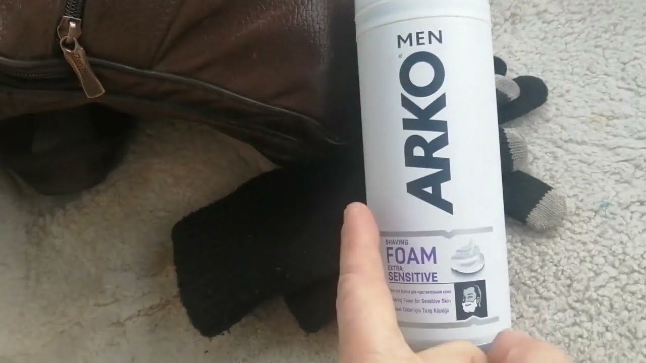 Господині розповіли, як в побуті використати піну для гоління