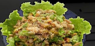 Шеф-кухар розповів, як смачно приготувати салат з копченою куркою