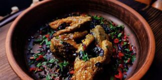 Як смачно приготувати коропа: простий рецепт з кисло-солодким соусом