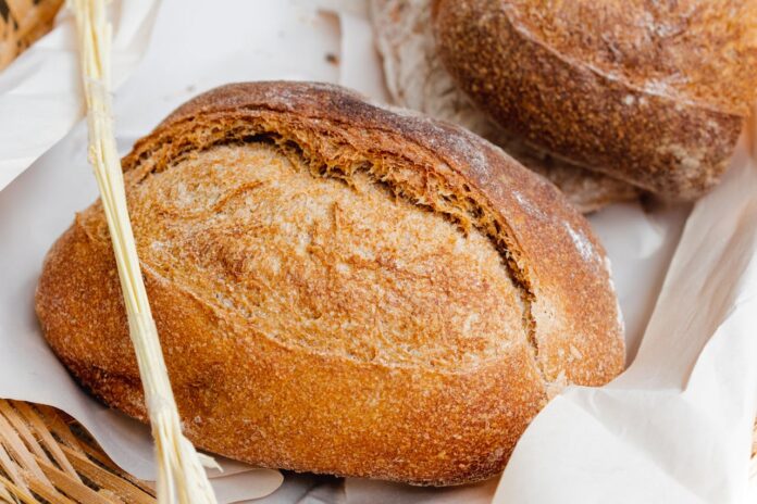 Секрет ніжного домашнього хліба: майстер-клас
