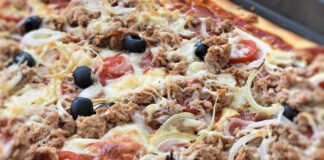 Рецепт пирога-піци, який готується 10 хвилин: дуже смачно