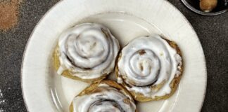 Рецепт ідеальних булочок з корицею за 15 хвилин 