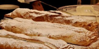 Рецепт закритого пирога з журавлини та яблук: простий шедевр вдома