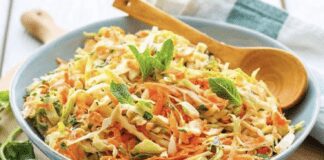 Простий рецепт дієтичного салату з моркви і капусти