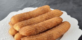 Рецепт смачних паличок Чурос в домашніх умовах