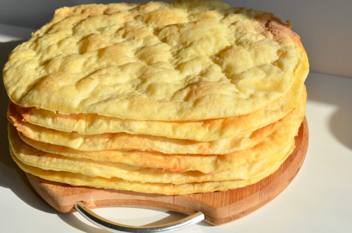 Турецькі кулінари розповіли, як приготувати смачні картопляні коржики з ніжною начинкою