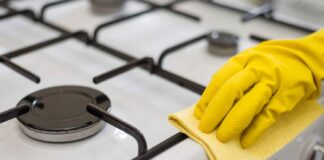 Господині поділилися рецептом миючого засобу для кухні