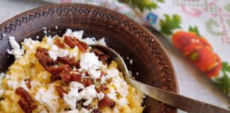 Як приготувати пшоняну кашу зі шкварками