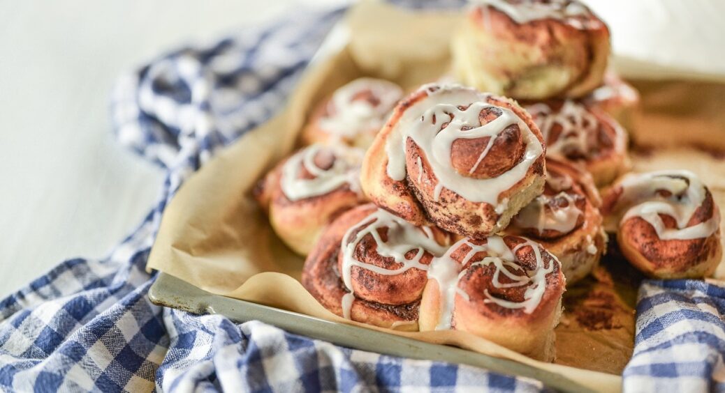 Ці американські сінабони вийшли у мене з першого разу завдяки цьому рецепту: простий шедевр своїми руками 