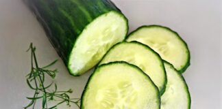 Як удобрити огірки горохом