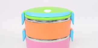 Експерти розповіли, чим правильно мити пластикові контейнери