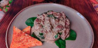 Кухар розповів, як приготувати курячі потрошки без специфічного присмаку