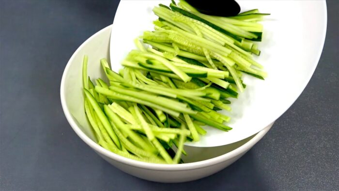 Секрети приготування смачного салату по-китайськи: перевірено кухарем