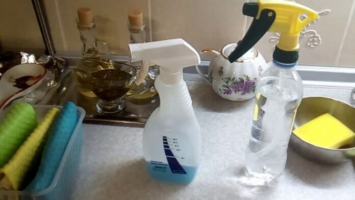 Порада експертів: як ефективно відмити шпалери від бруду