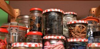 Експерти розповіли, як за допомогою фізики відкрити тугу кришку на банці