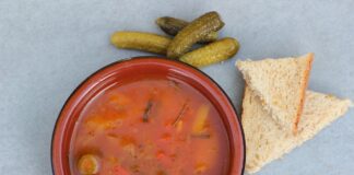 Кулінар розповів, чому солянка з краківською ковбасою смакує краще