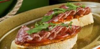 Ці брускети сподобаються усім: смачні та прості у приготуванні