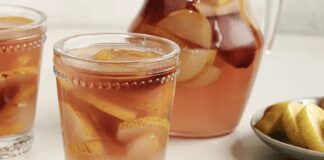 Кухарі назвали смачний рецепт яблучного компоту без стерилізації