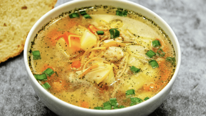 Рецепт смачного супу з куркою Рижик 