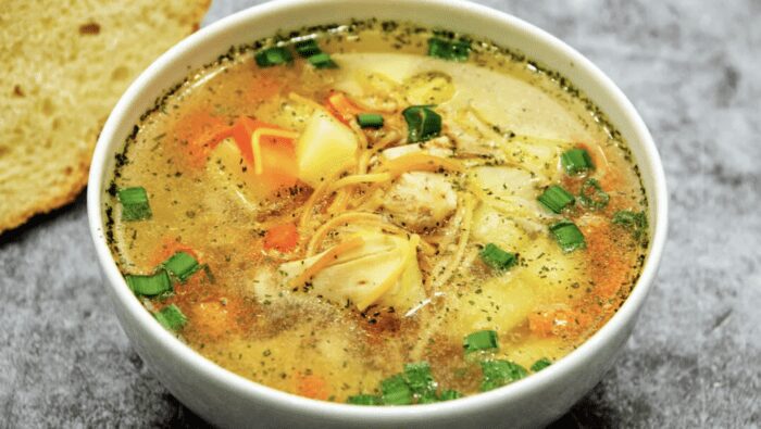Рецепт смачного супу з куркою Рижик 