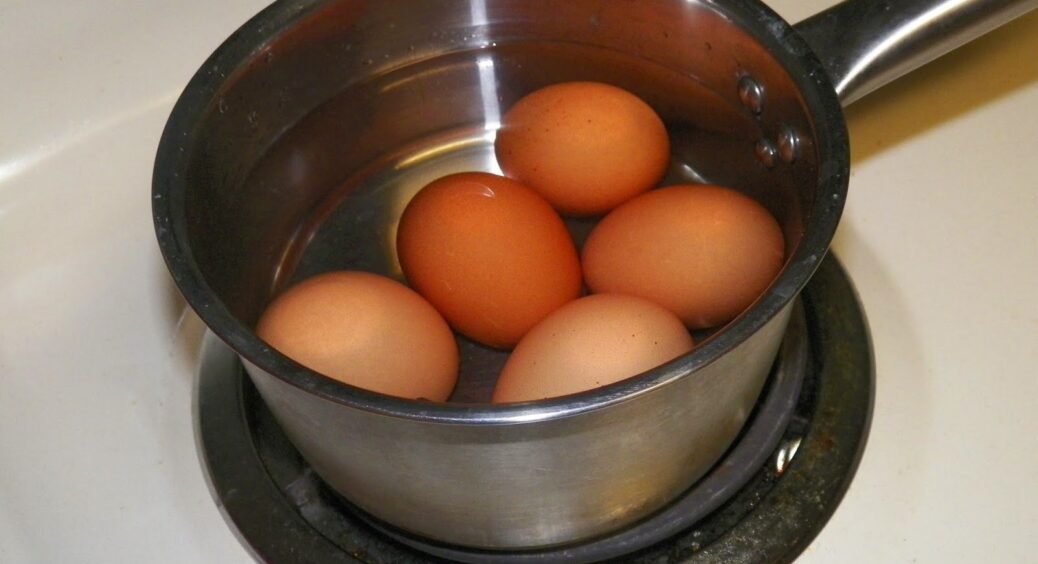 Цей салат сподобається навіть свекрусі! Готується за 10 хвилин із доступних інгредієнтів: просто смакота 