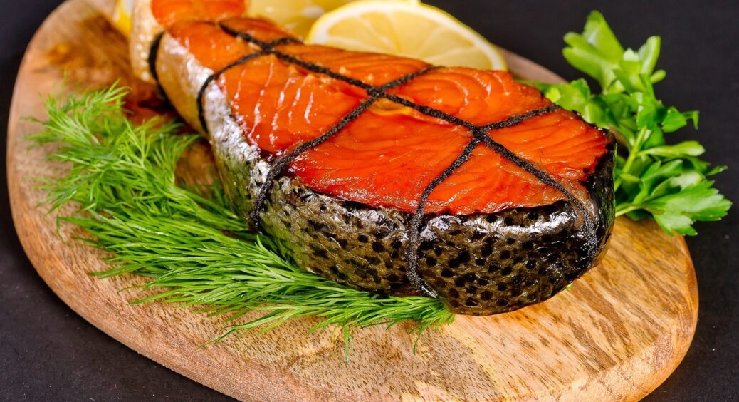 Просто закинула рибу у духовку і пішла дивитися серіал: ідеальний “лінивий” рецепт для вечері та обіду 