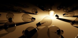 Урядовці пояснили, для кого залишать тариф 2,64  гривні за електрику