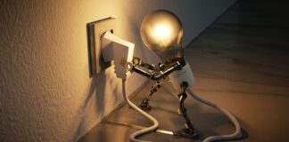 Експерти розповіли, що потрібно мати вдома на випадок повних блекаутів