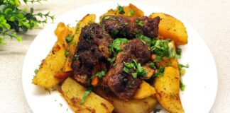 Секрети приготування тушкованої капусти з реберцями та картоплею