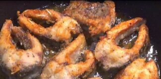 Господині розповіли, як швидко прибрати запах смаженої риби на кухні