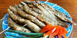 Кухар розповів, як смажити рибу так, аби не перегортати її кожного разу