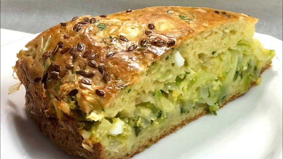 Кухар розповів, як приготувати пиріг з капустою за 10 хвилин