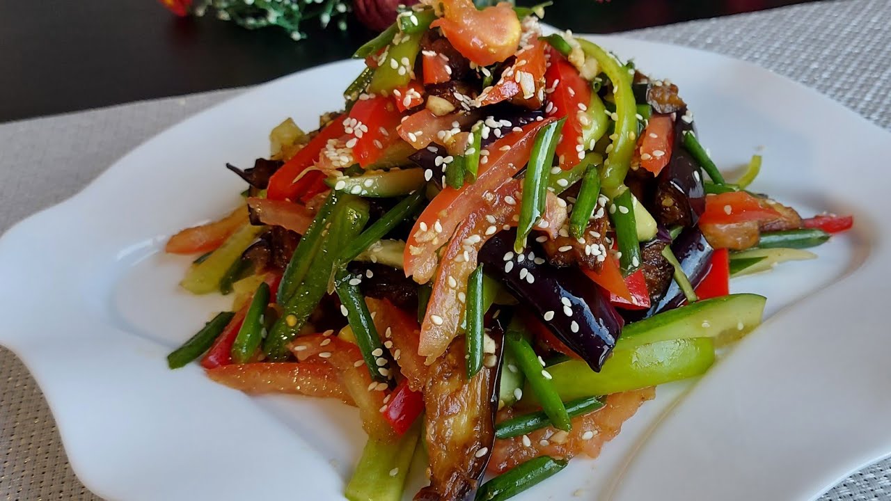 Рецепт вірменського салату з баклажанів та хмелі-сунелі: смакота!