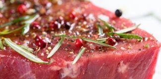 Кулінари назвали смачний маринад для мʼясних страв у духовці