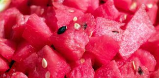 Садівник розповів, чим підживити кавуни для збільшення врожайності