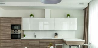 Експерти розповіли, чим відмити застарілий бруд на підлозі