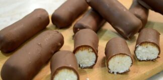 Як приготувати вдома сирки із кокосом 