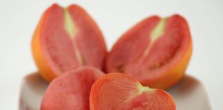 Як правильно та для чого заморожувати помідори