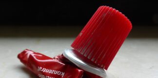 Чому тюбик від пасти не слід викидати: поради експертів чистоти