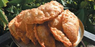 Ці чебуреки за 30 хвилин з легкістю зможе приготувати практично кожен