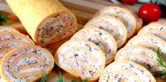 Сирний рулет із вершковою начинкою на сніданок