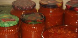 Кухар розповів, як з кабачків приготувати домашнє лечо